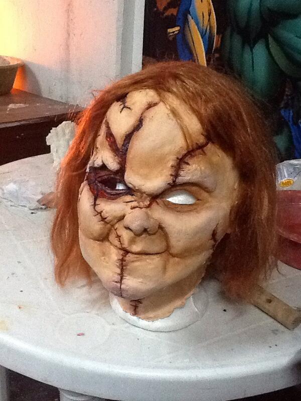 diskoverus's tweet image. Mascara de chucky