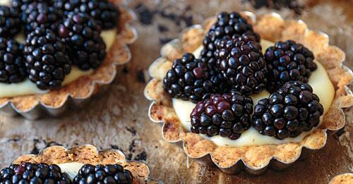 Perfect tart crust takes just a half hour—no kneading, no chilling, no rolling: saveur.cc/zj9xBI