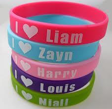 1DirectionGeeks's tweet image. Dear parents,  I want these. Then they tell me I dont need it :(