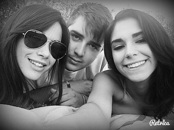 Slagunaalonso's tweet photo. "@PauOnce: Selfiando 💃😎 http://t.co/vD1W0yZJH6"