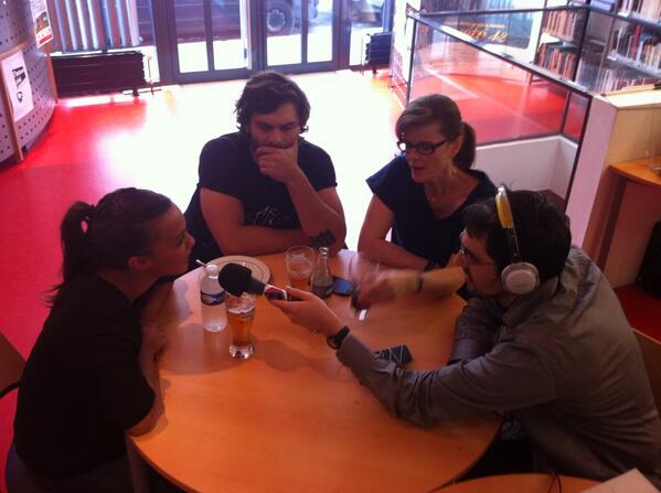 theflobuge's tweet photo. L'équipe de #Maestro en pleine promo !
Sortie le 23 juillet http://t.co/SoSTkjQdJc