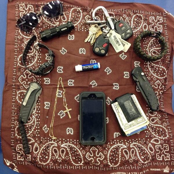 PrepperDojo's tweet image. #preppertalk What's in YOUR #EDC #everydaycarry What am I missing? This is #inmypocket #onmyperson items #Preppers