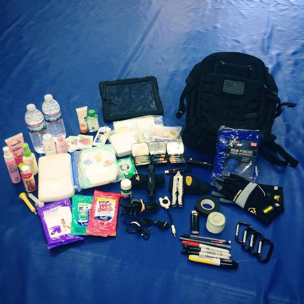 PrepperDojo's tweet image. #preppertalk What's in YOUR #EDC #everydaycarry bag? What's missing? #Preppers #baby #511 #beprepared #ready #bugout