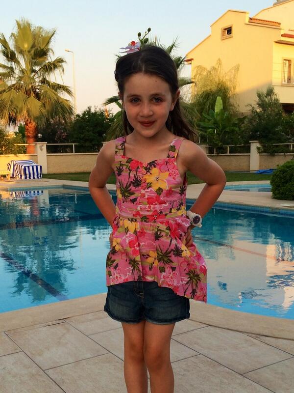 Vix1202's tweet photo. My little stunner xx http://t.co/dqWgVlC11r