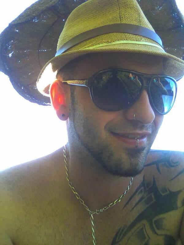 ismaelpernalez's tweet photo. Serfin madein chalet del Imanol http://t.co/wZJjDvuypT