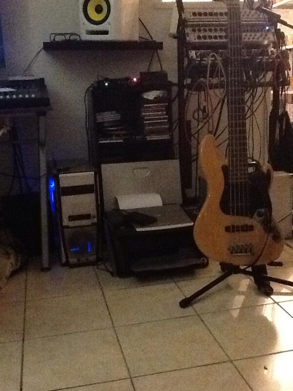 Ema_Mod's tweet image. ....