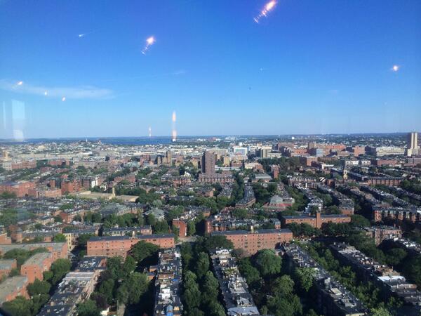 AvorpAllison's tweet photo. Nice view from Marriott lounge. Outside of sports, Beantown's pretty cool! http://t.co/xjIASGkBq9