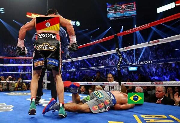 MarkLeonhart87's tweet photo. Qué cogidinha jajajaja #Aztecarioca http://t.co/x6XMVlalEy