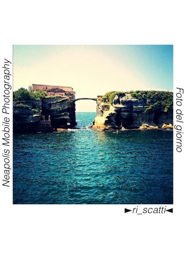 Neapolis_MoPh's tweet photo. Foto del giorno 08/07/2014 http://t.co/xqIuf4HNEb