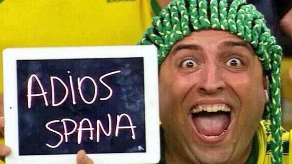 ActualFutbol's tweet photo. Se burlaban de #ESP los brasileños por el 5-1 vs #NED… En 30 minutos ya les iban metiendo 5 a ellos. ¡ESTO ES FUTBOL! http://t.co/SHW1YRt02p
