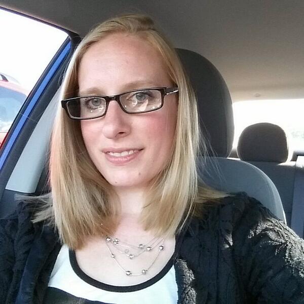 PriscillaPaluck's tweet photo. Glad I chopped all my hair off for the summer!!!  Best choice for these hot days. http://t.co/e9P7873ABz