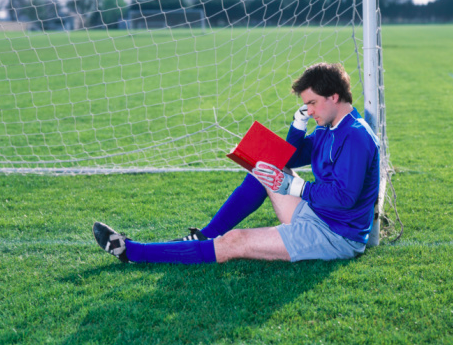 dee_naliaks's tweet photo. El portero de Alemania esta así tipo: #BRA vs #GER http://t.co/pBsuYhCPCa