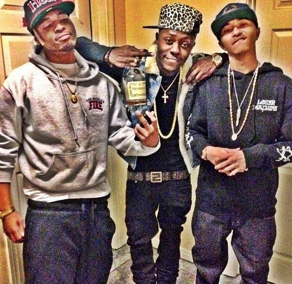 thenameisyvette's tweet image. Look at the sexy ppl I know and love #SMOOVE #YUNG #JAYARE CSD FOR LIFE