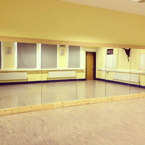 ExcelsDance's tweet photo. Excels new dance studio! 👯🌟👍 http://t.co/RKXFkB7a5I