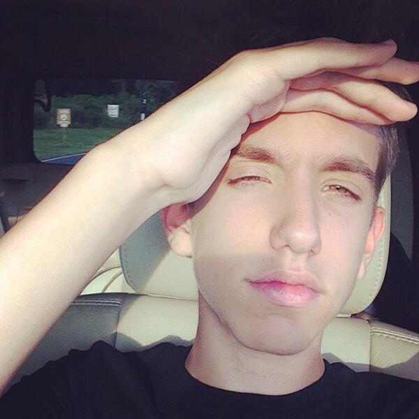 ToBeOne_PR's tweet image. “@JasonToBeOne: The "it's too sunny to take a selfie but I'm still gonna take one" picture http://t.co/rbYogCMUqs”