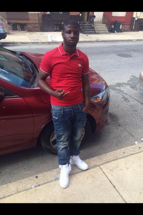 walterpearson's tweet photo. Free ma bro gee man #FTL http://t.co/Vf1ng68XQb
