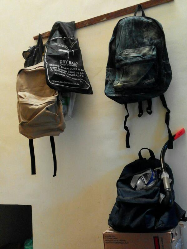 Tas Ransel Drybag, Waterproof 90%, bahan Denim, kuat, 2 kali penjahitan. Tersedia berbagai macam warna :)