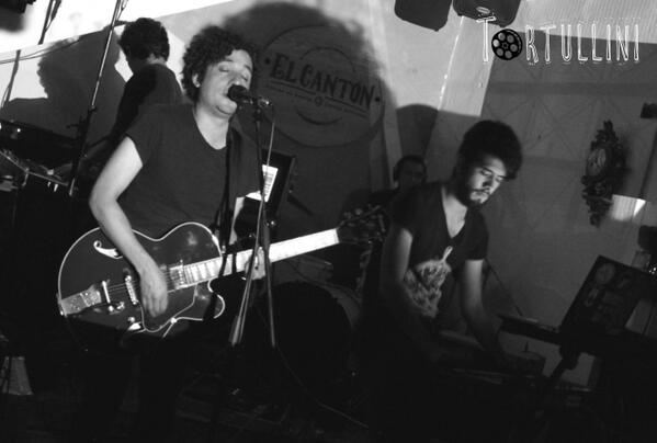 Tortullini_'s tweet photo. @ORBINSON_ Nos muestra que la música tiene un sin fin de colores conozcan su propuesta. #music #rock #colors http://t.co/dGxi2mpFM5