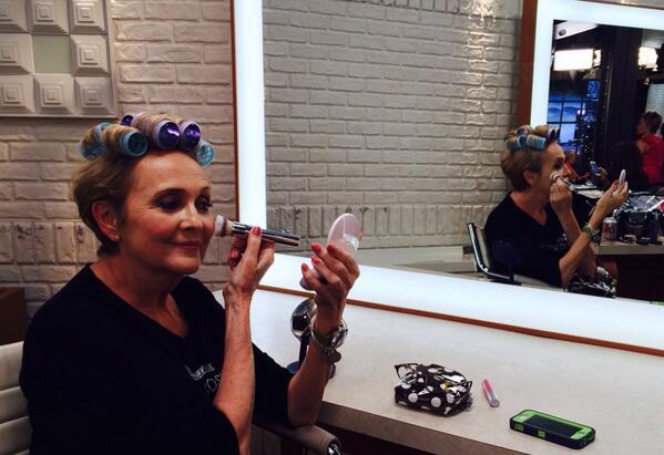 Itcosmetics's tweet photo. The always beautiful Miss Helen primping for Tuesday Night@Beauty on @qvc! Are you tuning in? #ITsOnQVC http://t.co/TOPVPoqAhH