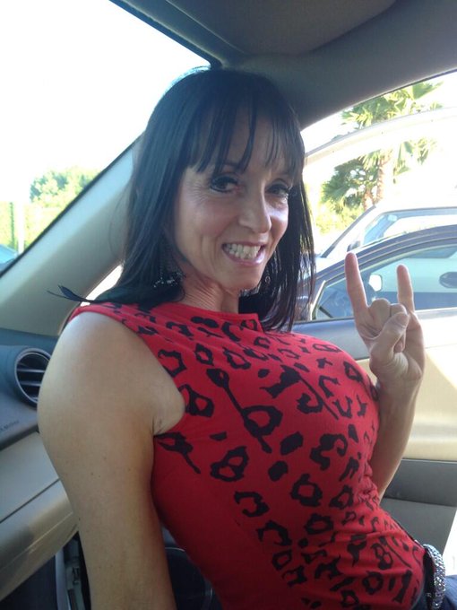 At Kiss concert !!!!! 🔥🎸🔥🎸 http://t.co/SbCQtH4FKe<a href="/tag/latex"class="tags"><span>#latex</span></a><a href="/tag/anal"class="tags"><span>#anal</span></a><a href="/tag/bj"class="tags"><span>#bj</span></a><a href="/tag/titfucking"class="tags"><span>#titfucking</span></a>