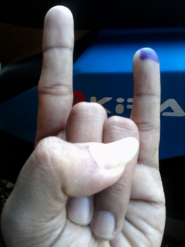 AtokEylee's tweet photo. @infoSMG @Rahasst #salam 2 jari http://t.co/bKa5qzg00m