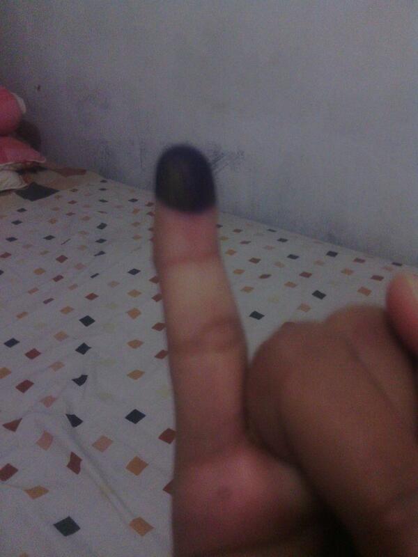 dedewadewi's tweet photo. Ikutan eksis aahh... http://t.co/YgUsqZ8Agh
