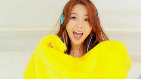 bang_alice's tweet photo. Minah - Girl's Day #Darling MV Teaser
http://t.co/8qRWSA0T1L