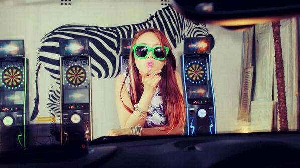 bang_alice's tweet photo. Minah - Girl's Day #Darling MV Teaser
http://t.co/8qRWSA0T1L