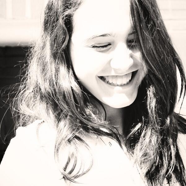 CaarolM___'s tweet photo. Lo mejor es empezar el día con una buena sonrisa y que el motivo seas tú. http://t.co/QbkoQaeU3Q
