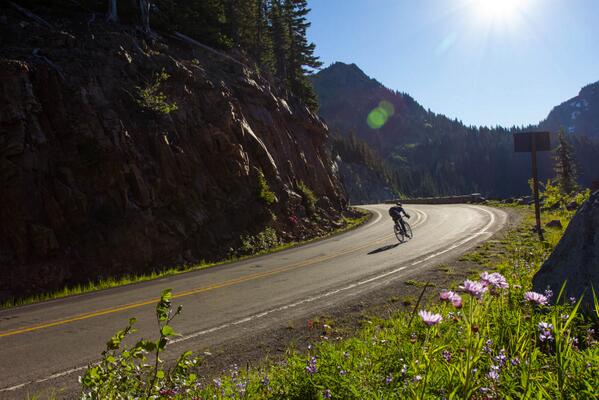 polygonbikesus's tweet photo. Riding the HELIOS A9X in Chinook Pass, Washington. #onpolygonbikes http://t.co/IYVGi7CM2s