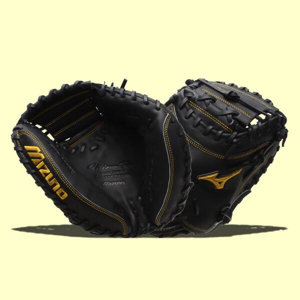 taynk_rice's tweet image. im getting a new catchers mitt for the regional and next year which color? #black  or #peanut #needsomehelp