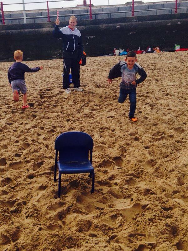 ysgolbrynhedydd's tweet image. #1AJ musical beach on the sands getting serious!! The judge is a stickler too!! #competitivefun #partygamesonthesand
