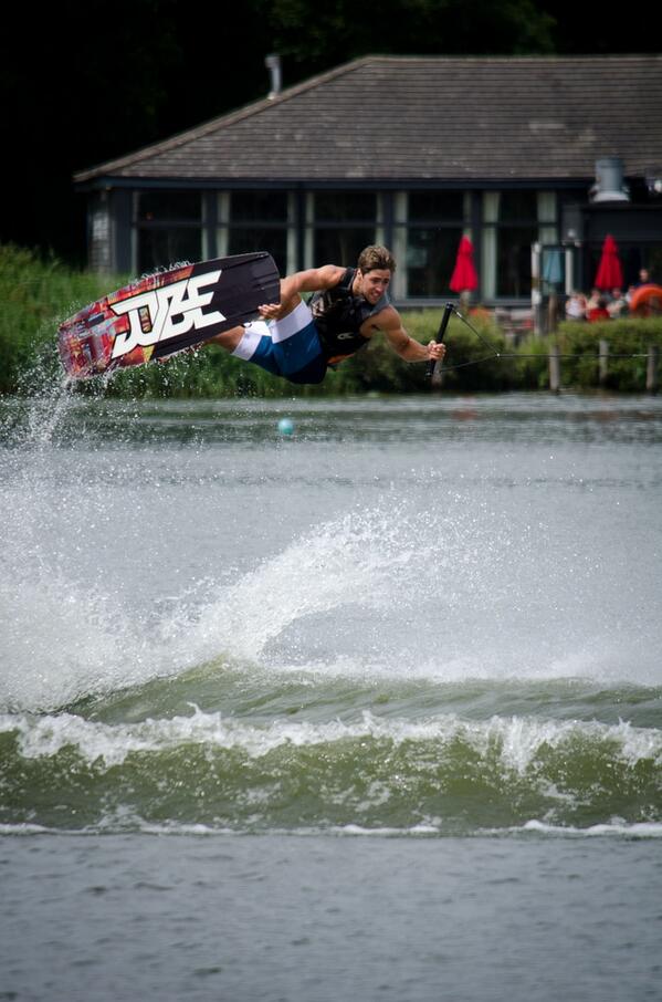 Owen McCormack tweet media