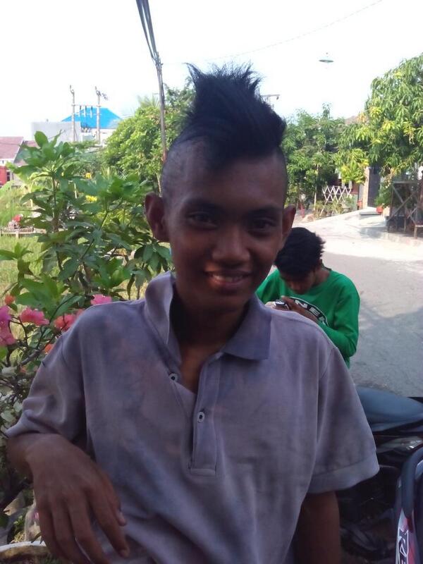 Meidy_iroth's tweet photo. @septian_scremo http://t.co/i8DtCnso9g