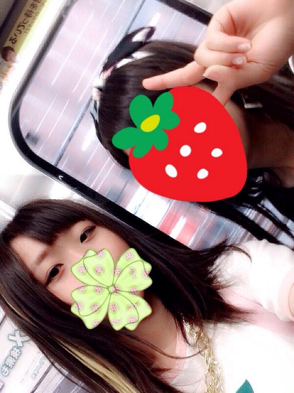 __lee_MiRi's tweet photo. 暇暇暇〜😂
こないだしのくぼったときの！
(ほぼ顔みえない)
#selca
#突然のセルカ
#とか言ってみる http://t.co/YOQ8gNZmwo