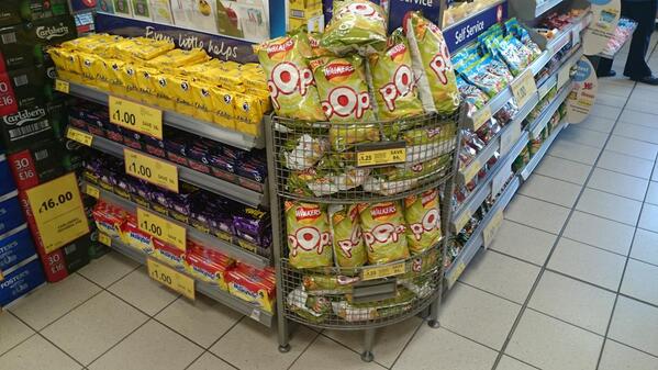 express6078's tweet image. Brand new sour cream pops. Half price and 50% less fat why not try all the flavours?