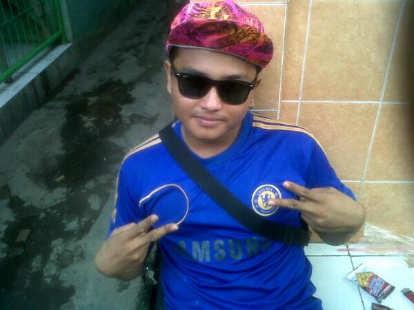 DChabanaz's tweet photo. abz coblos axiz dulu ah.#2menangtelak http://t.co/2NXh0paHap