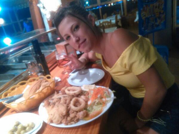 ElenaContema's tweet photo. No duroo ni un asalto!! Jaja http://t.co/Ddqn30uo26