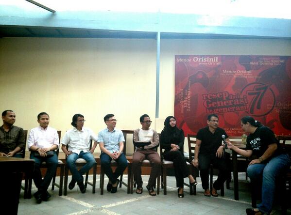 Sebagian guru Akber yg hadir di syukuran #4Akber hari ini. Mereka bukan cuma mengajar di Jakarta lho