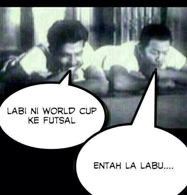 ArbainSabri's tweet photo. nasib la bola .... http://t.co/VeaxHNsoVt