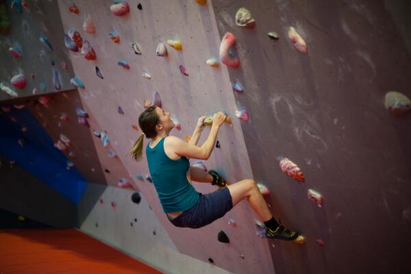 SussexUniStaff's tweet photo. You can enjoy a discount at @boulderbrighton climbing centre, thanks to #activeUS partnership http://t.co/0CjswCoxlT http://t.co/E28pwTRkZx