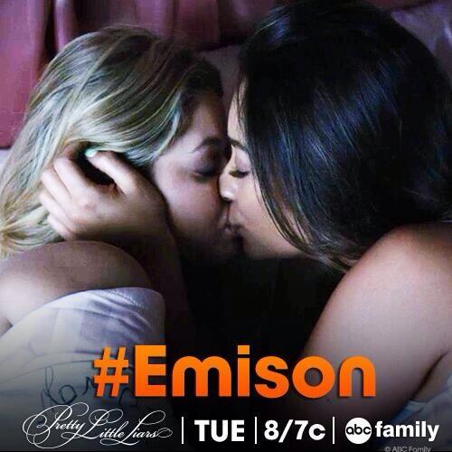 BritishPLL's tweet image. RT FOR EMISON!! Let's see how many RT WE CAN GET GUYS!! 👭👭 #EmisonKiss #Emison