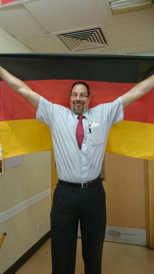 <a href="/HelmutOettinger/">Helmut Oettinger</a> H in the canteen lol.