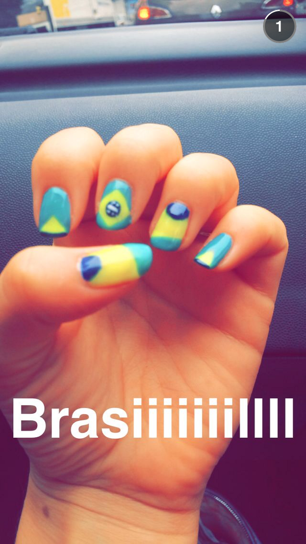 Meme Bella Express en mode nail art #CDM n'aura pas porté chance au Brésil #humiliation #7a1 Bravo aux Allemands