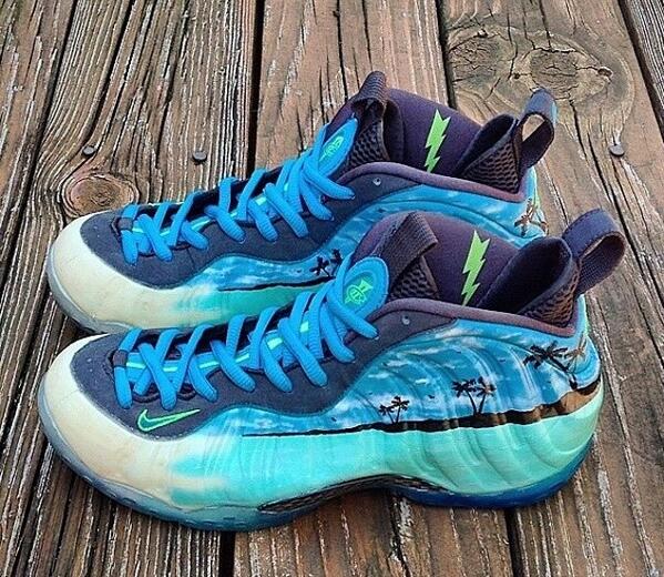 sneaker_j's tweet photo. Custom Island foams http://t.co/4D4yvEhUxL