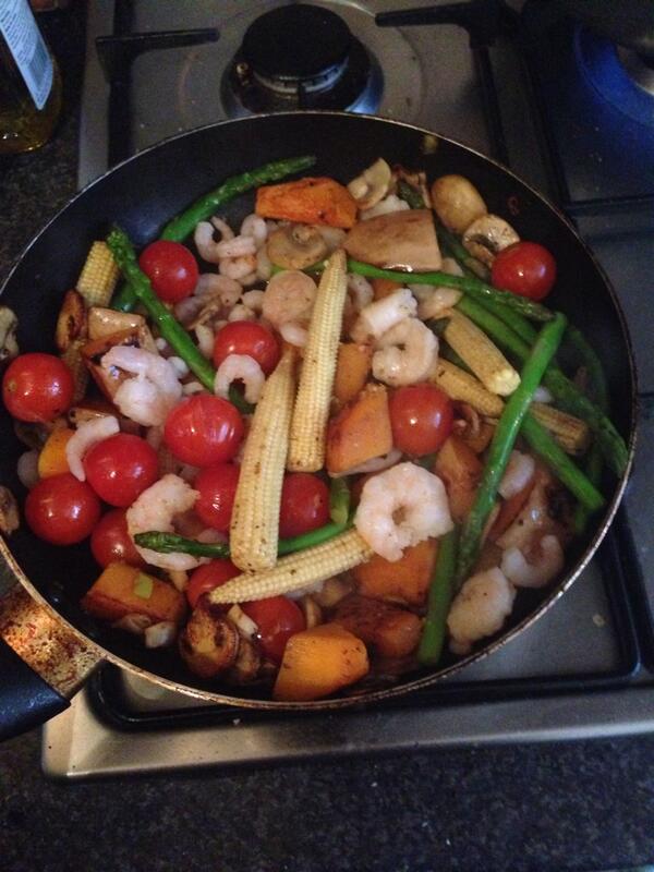 fernifernfern's tweet image. My god I can cook well #housewifeinthemaking #notmodest
