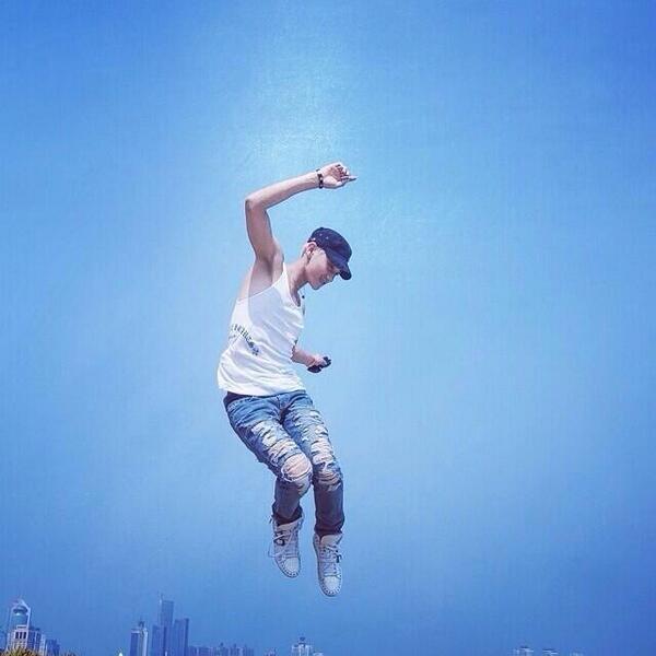 EXOCASTLE's tweet photo. [TAOSTAGRAM] 140709 Tao Instagram Update, a very long message http://t.co/mH7ACCCIi2 http://t.co/9AeFJtGFAQ