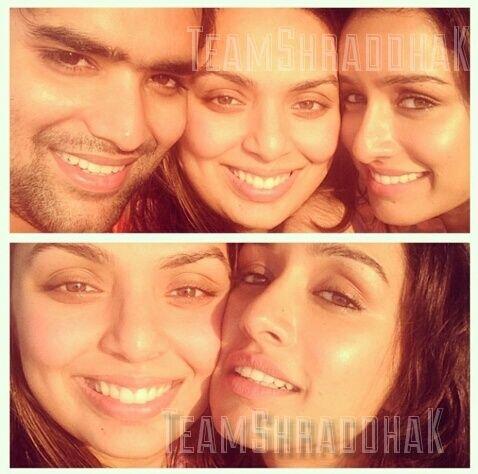TeamShraddhaK's tweet photo. Shraddha Kapoor with some of her closest friends. #Shradder http://t.co/oFQWav5res