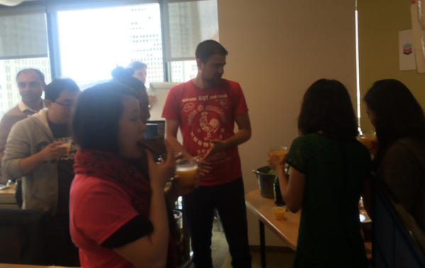 coffeembagel's tweet photo. Live-Tweeting 1st-ever #CMBHackathon - Bagels in supply champagne flowing.#fiveoclocksomewhere #startups @arumkang http://t.co/TIcWu4fC4t