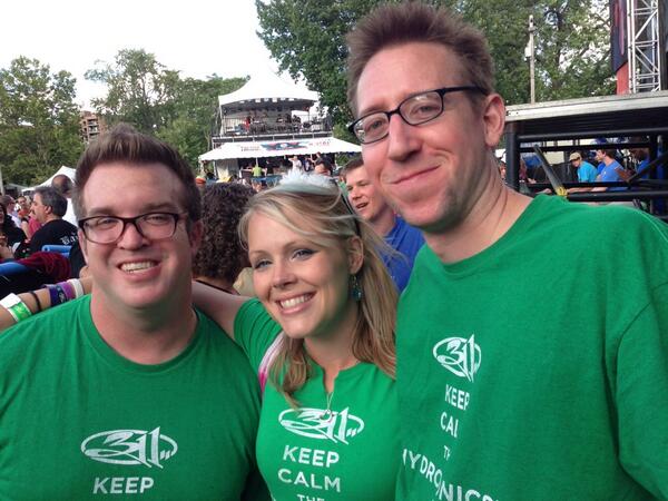 excitableones's tweet image. Woo! The #311unity crew. @311 @CGMusicFest